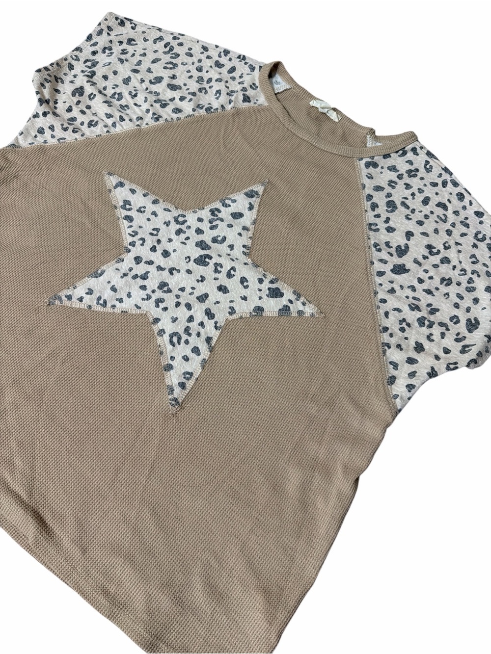 HOPELY Tan Star Waffle Tee with Leopard Print Sleeves